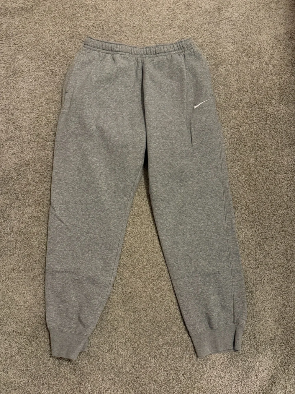 Women’s Nike Gray Heather Joggers